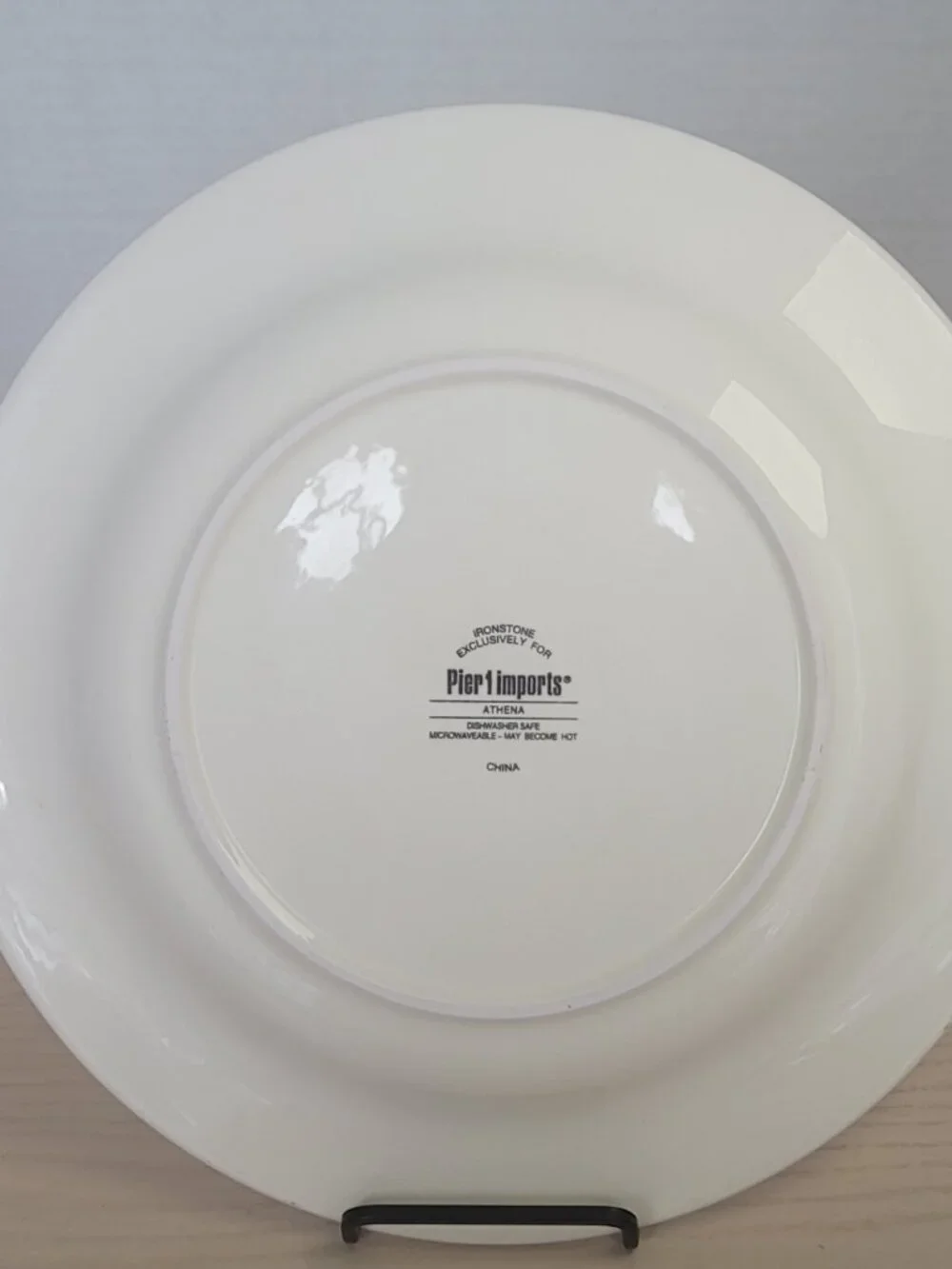 Pier 1 Imports ATHENA Embossed Rim Geometric Floral Pattern Dinner Plate 11 in